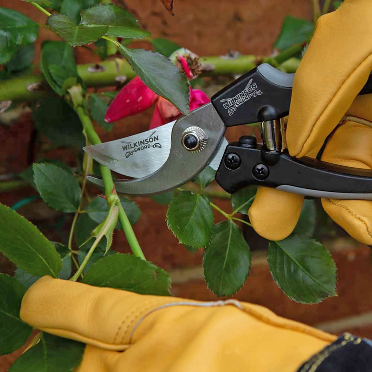 Wilkinson Sword Aluminium Bypass Pruners Wilkinson Sword Aluminium Bypass Pruners